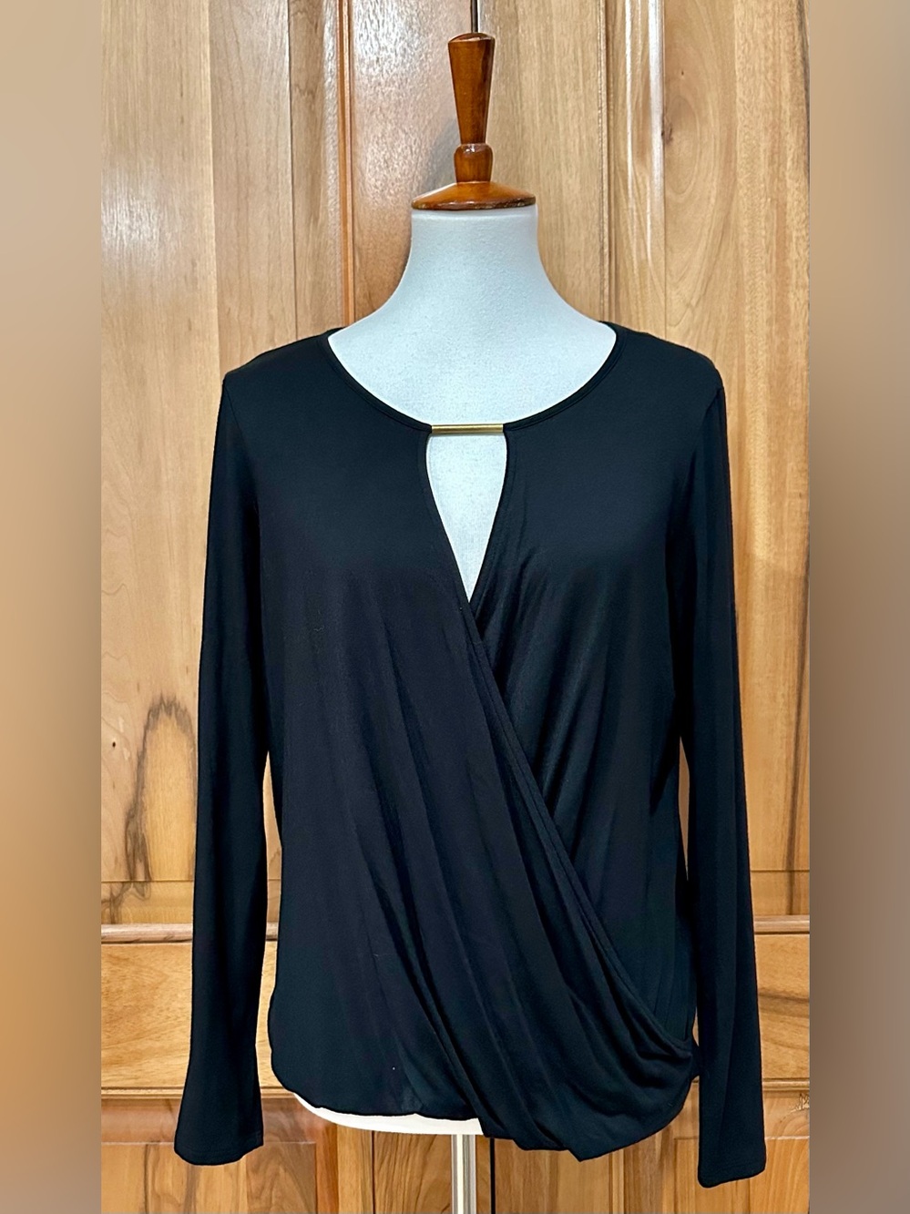 ella moss Deep-V Black Jersey-Knit Wrap- Top w/ Metal Collar Detail, EUC, L
